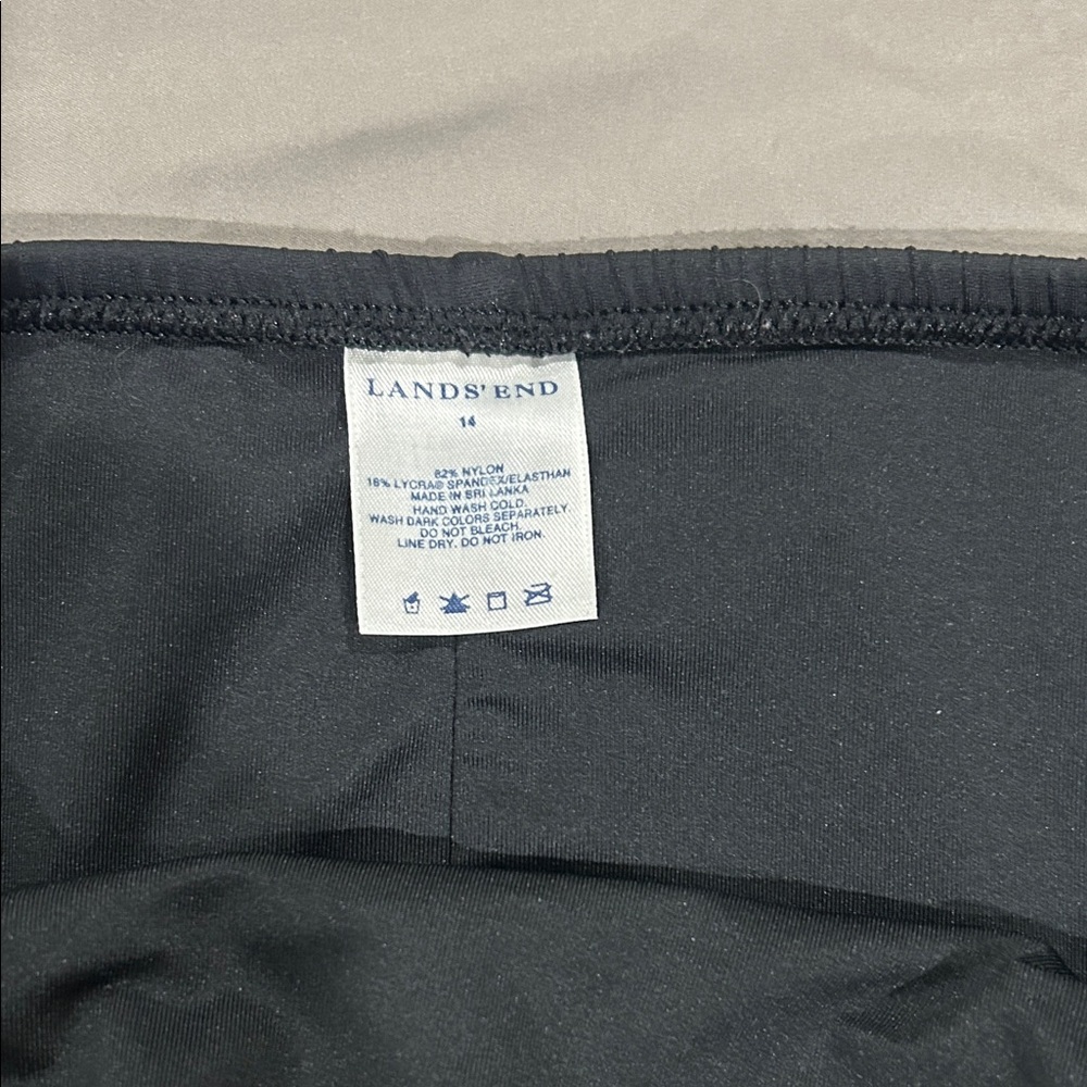 Swim skirt with gold trim - Picture 5 of 8